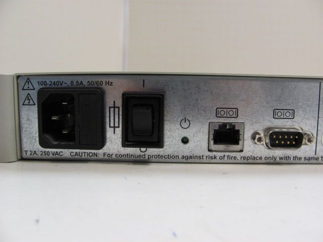 Avocent AUTOVIEW 2000 2 user 16 Port KVM Switch  