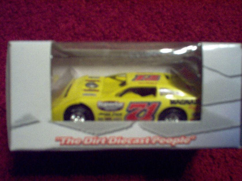 71 DON ONEAL 2011 1/64 DIRT LATE MODEL CAR  